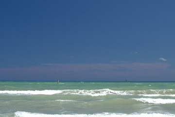 Fototapeta na wymiar sea,horizon,summer,wave,sea,water,blue,sky,panorama,seascape