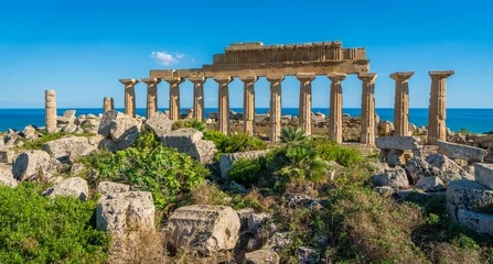Fotobehang Ruïnes in Selinunte, archeologische vindplaats en oude Griekse stad in Sicilië, Italië. © e55evu