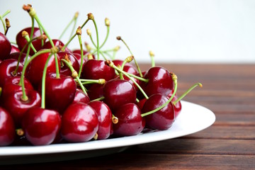 Frische Kirschen als gesunde Nachspeise 