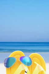 Fototapeta na wymiar sand beach with the sea background, summer background