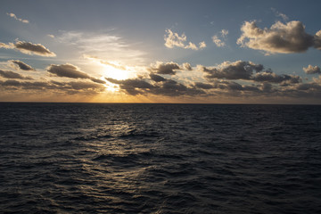 Fototapeta na wymiar Wonderful sunset on the high seas, wonderful nature 
