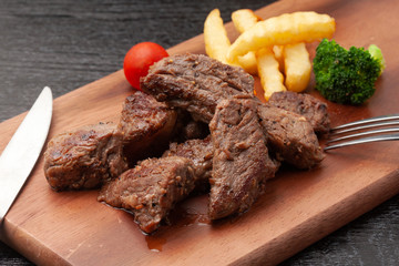 カットステーキ