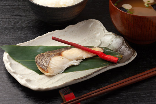 目鯛の西京焼き