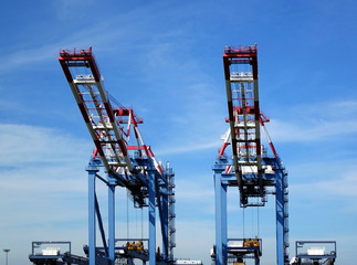 Fototapeta na wymiar Detail View of Container Loading Cranes