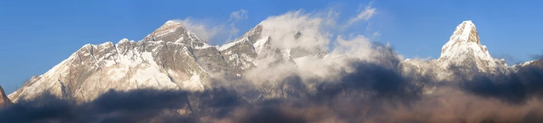 Papier Peint photo Ama Dablam mount Everest, Lhotse and Ama Dablam panorama