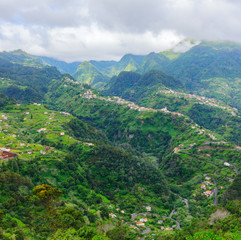 Obraz premium View of mountains on the route Vereda da Penha de Aguia, Madeira Island, Portugal, Europe.