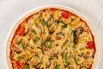 Pizza with chicken