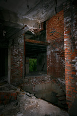 Fototapeta na wymiar texture, brickwork on an abandoned building, fallen walls and steps