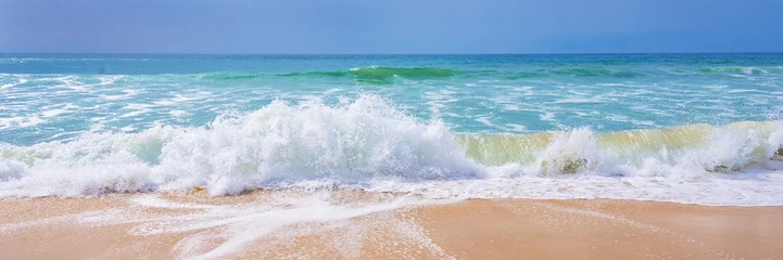 Foto auf Acrylglas Wasser Atlantik, malerischer Blick auf die Wellen am Strand, Reise- und Sommerpanoramahintergrund, Webbanner