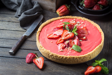 Tart with strawberries