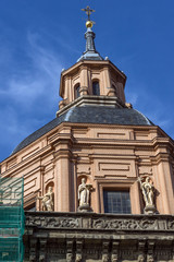 Fototapeta na wymiar Amazing view of St. Andrew Church in City of Madrid, Spain