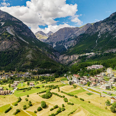 Bormio - Valdidentro - Valtellina (IT) - Bagni Nuovi e Vecchi - Vista aerea panoramica 