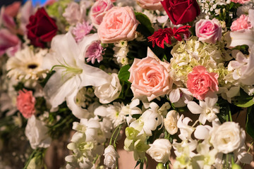 Fototapeta na wymiar Variety of flowers decorated in wedding reception