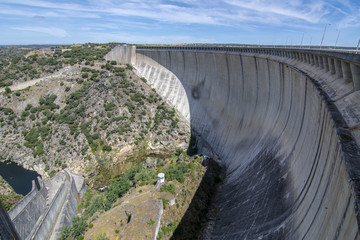 Presa de la Almendra en Salamanca la mas alta de España 