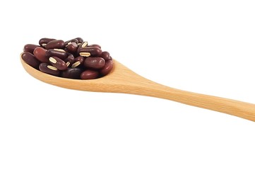 Obraz premium Kidney Beans in Wooden Spoon on White Background