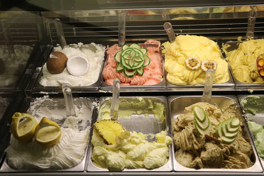 Coconut, lemon, passion fruit, kiwi, pear, pineapple, mango Ice cream in italy