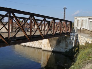 Brücke in Molentargius auf Sardinien