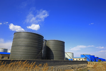 Oil storage tank, industrial equipment