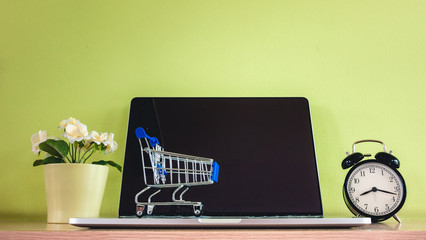 Fototapete bei efototapeten.de bestellen   