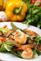 Seafood noodles with vegetables