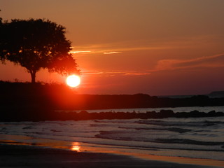 Fototapeta na wymiar sunset, sea, sun, beach, sky, ocean, sunrise, water, clouds, nature