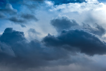 Fototapeta na wymiar October storm clouds