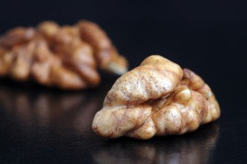 Purified walnut for creativity in the kitchen with sweets