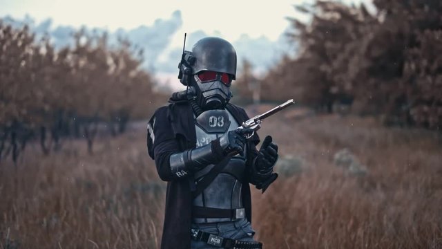 Male hand reload a revolver. Magnum gun without bullets , Magnum revolver and empty bullet, Magnum. lead round nose. 45 auto rim revolver rounds.