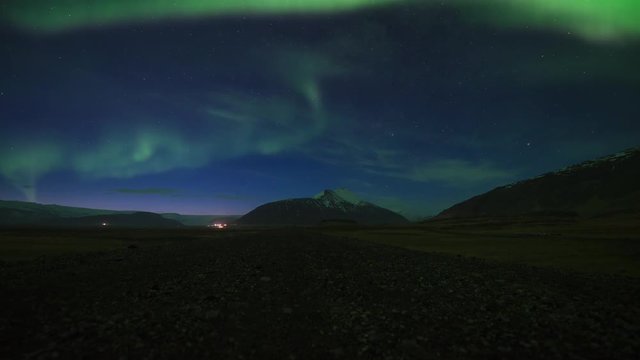 Northern Lights (Aurora borealis) timelapse in Iceland (Down-Up)