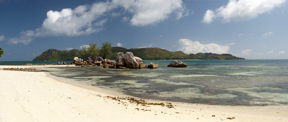 Fototapeta na wymiar Praslin island, Seychelles, Indian Ocean