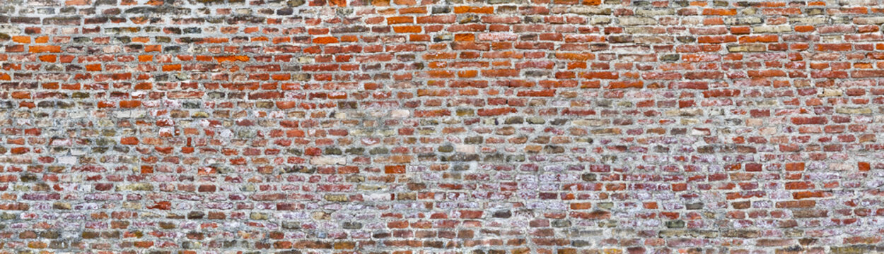 Sch&ouml;ne alte Ziegelfassade (Teil1, links, kann zu eimem Panoramabild zusammengef&uuml;gt werden)