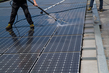 washing and cleaning photovoltaic panels