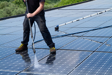 washing and cleaning photovoltaic panels