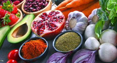 Composition with fresh vegetarian grocery products