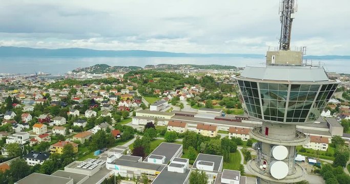 Flying next to a radiotower in Trondheim