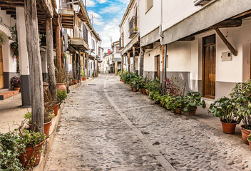 Fototapeta na wymiar Streets of the Jewish Quarter of Guadalupe (Extremadura-Spain)