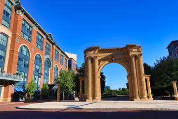 Fotobehang Arch Park in McFerson Commons in the Arena District of downtown Columbus, Ohio is a popular urban destination for sports and entertainment. © aceshot
