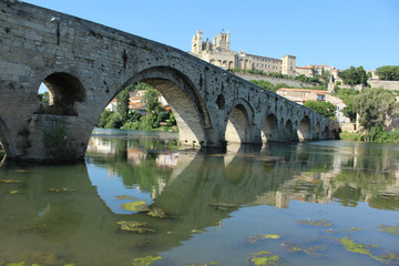 Fototapeta premium cathédrale saint-nazaire à béziers en france