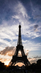 Naklejka premium Eiffel tower sunsets