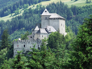 Fototapeta na wymiar Burg Reifenstein - Sterzing Italy