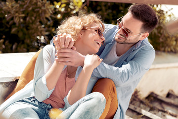 Fototapeta premium Cheerful couple having fun on summer vacation