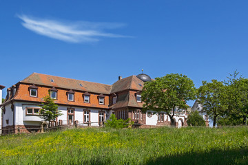 Fototapeta na wymiar Ehemaliges Kloster Liebfrauenberg