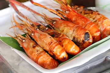 grilled shrimp at street food