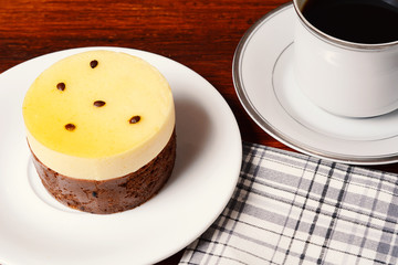 passion fruits cake and coffe