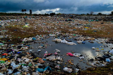 basural a cierlo abierto