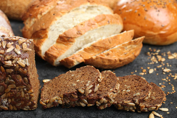 bread with seeds