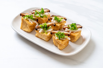 Grilled Tofu with Shitake Mushroom and Golden Needle Mushroom