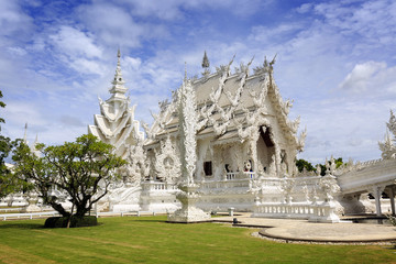 Naklejka premium Chiang Rai, Thailand - White Temple - Wat Rong Khun