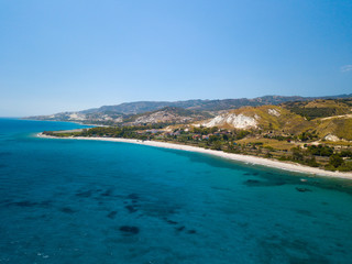 Fototapeta na wymiar Vista aerea di capo Spartivento a Spropoli in Calabria con la meravigliosa costa e il mare blu