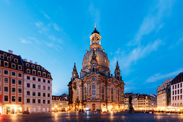 Fototapeta na wymiar Frauenkirche at dusk - Dresden, Germany
